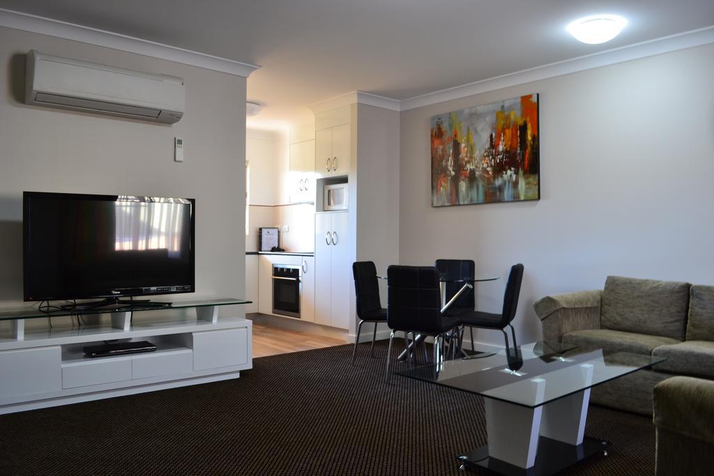 Cattlemans Country Motor Inn & Serviced Apartments Даббо Екстер'єр фото