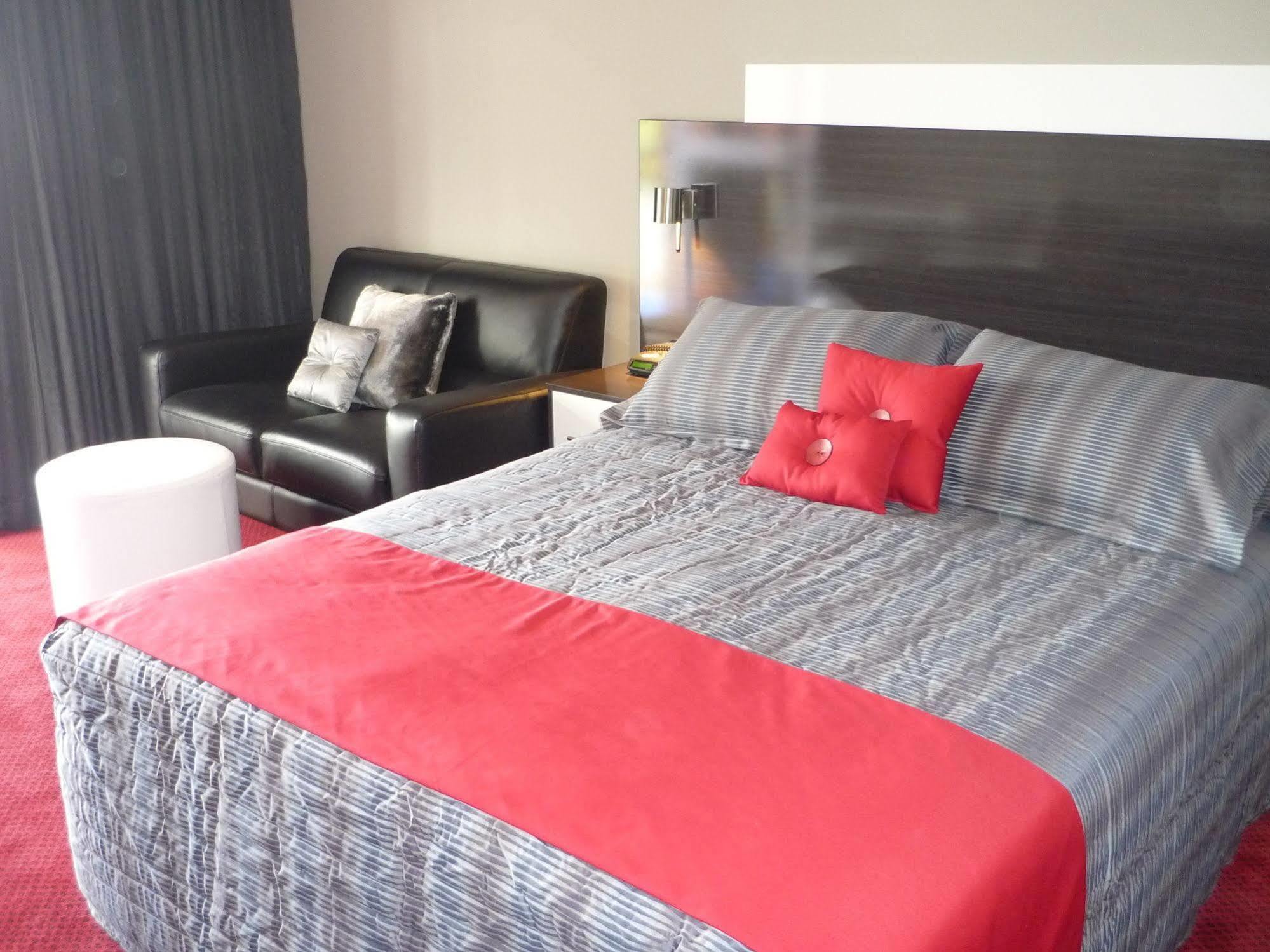 Cattlemans Country Motor Inn & Serviced Apartments Даббо Екстер'єр фото