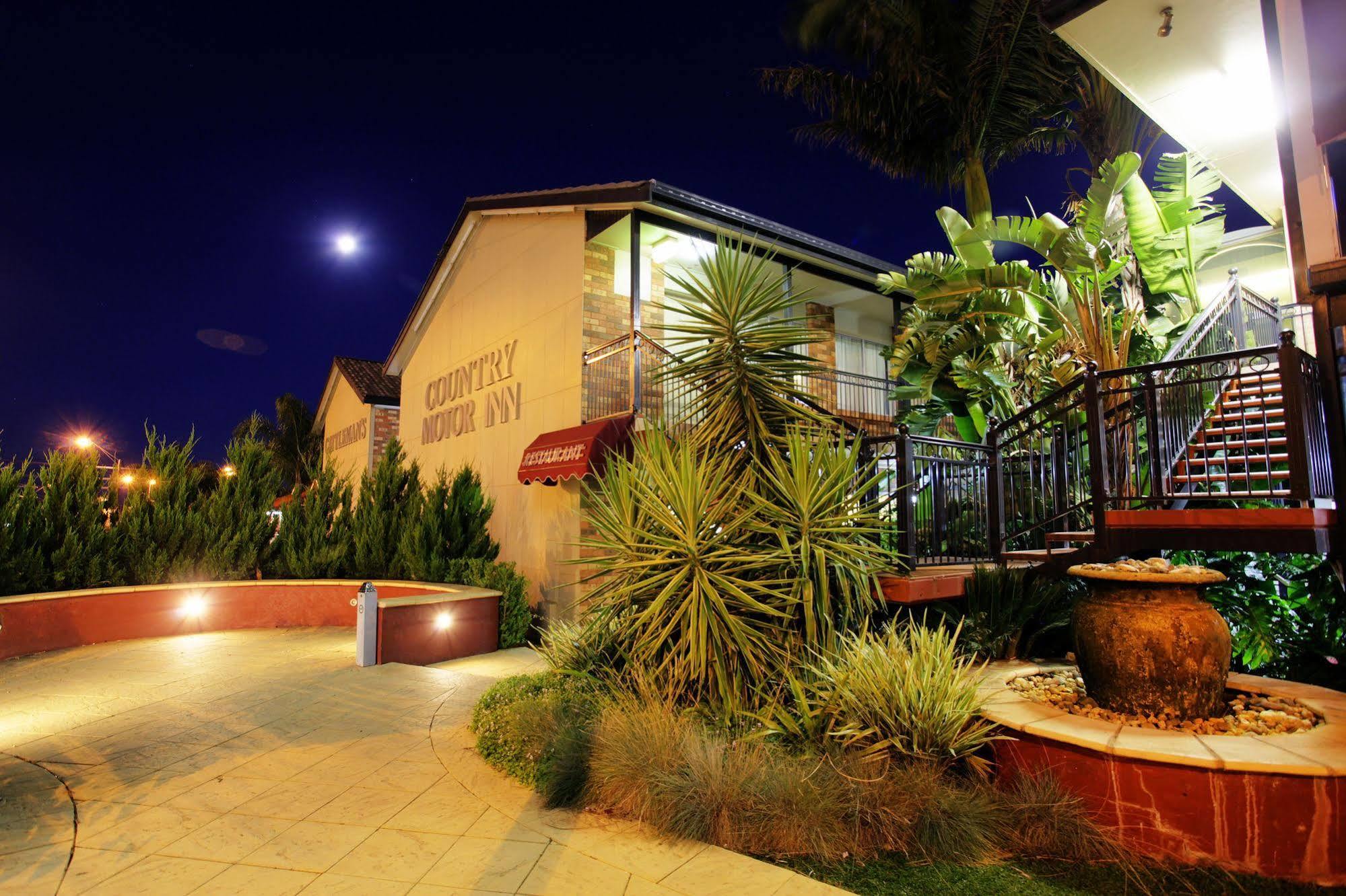 Cattlemans Country Motor Inn & Serviced Apartments Даббо Екстер'єр фото
